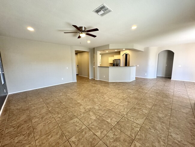 Building Photo - 5557 W Admiral Way