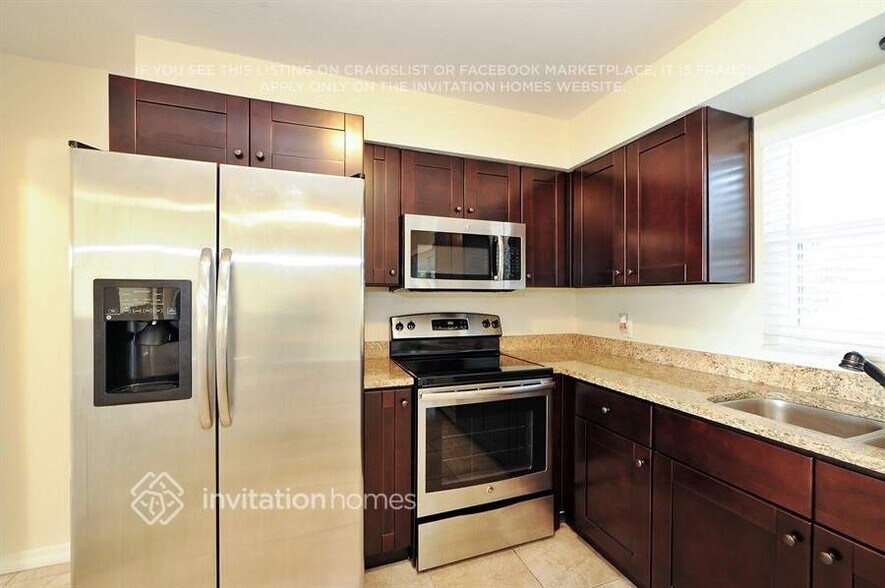 Building Photo - 108 57th St W