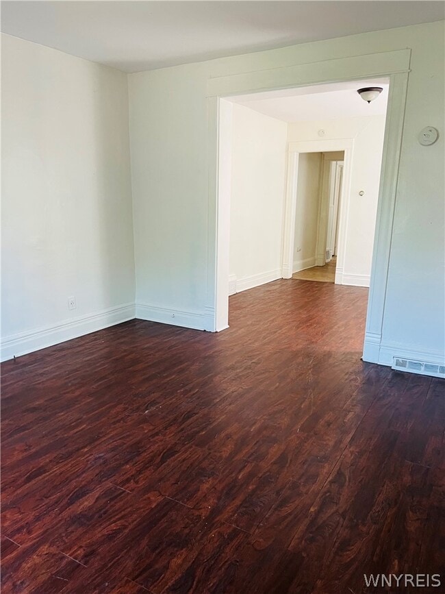 Building Photo - 37 Abbottsford Pl