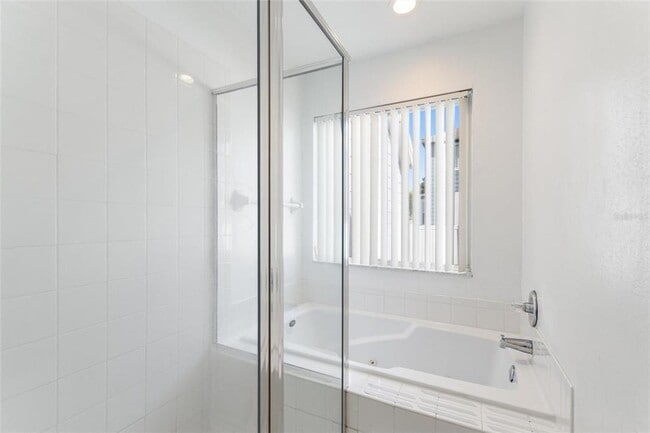 Building Photo - 110 Coco Plum Dr