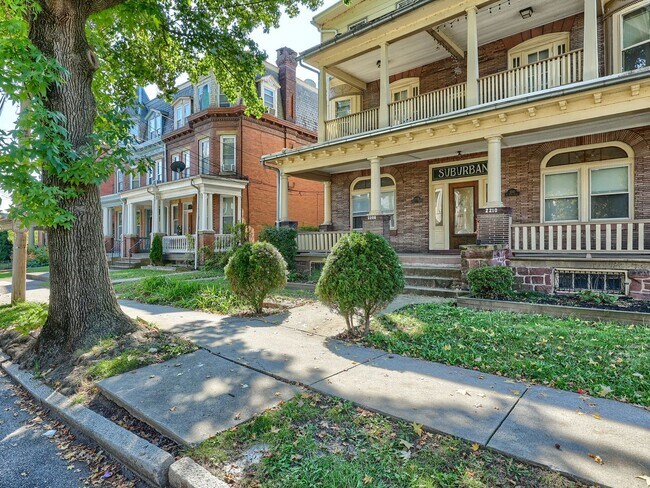 Building Photo - 2210 N 3rd St