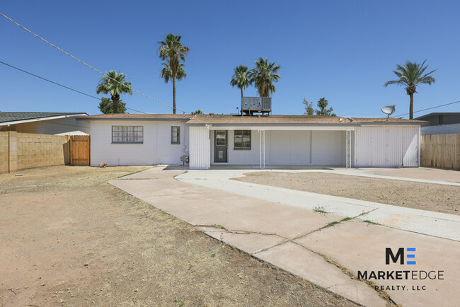 Building Photo - 4 Bed/2Bath Home at 39th Ave/Camelback! Re...