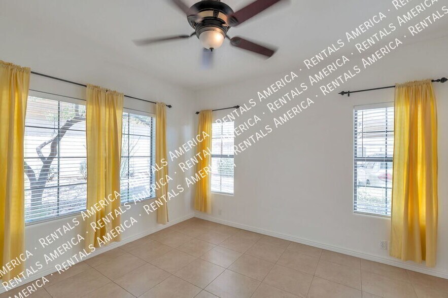 Building Photo - 9253 N Firebrick Dr