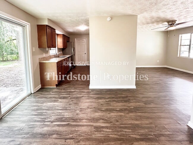 Building Photo - 4516 Key Woodley Dr S