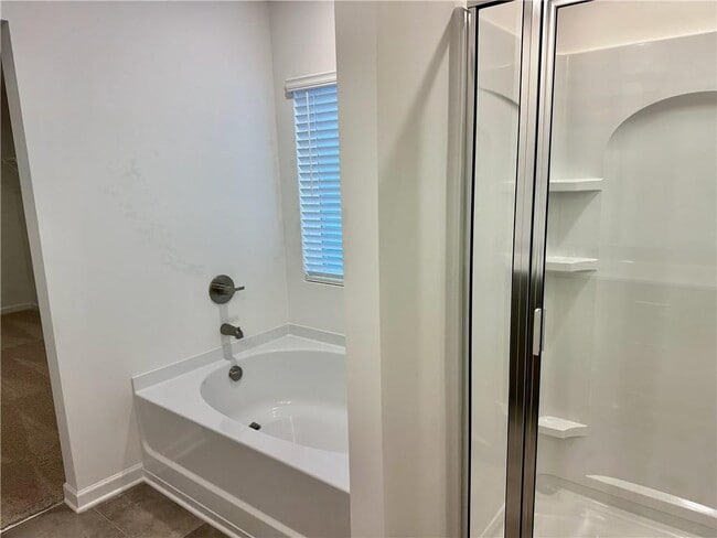 Building Photo - 213 Bloomfield Cir