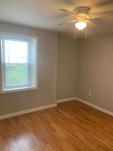 Primary Bedroom - 5 Cordage St