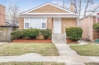 Building Photo - 9710 S Chappel Ave