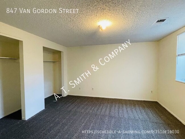Building Photo - Clean And Spacious Two Bedroom Duplex With...