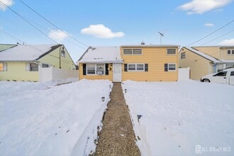 Building Photo - 80 Poplar St