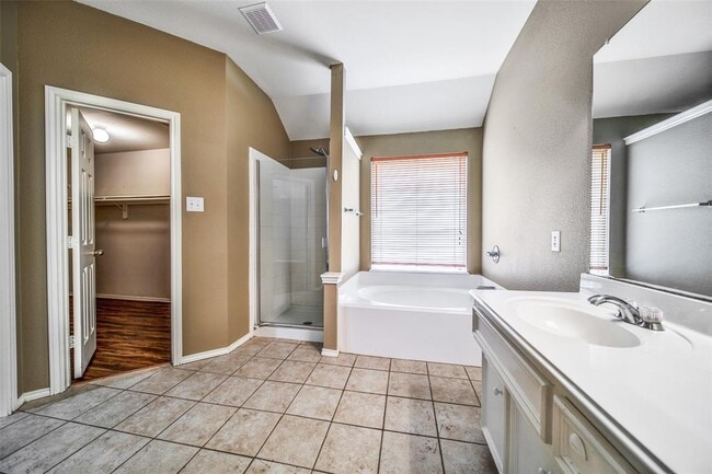 Building Photo - 1810 Carly Cove Ct