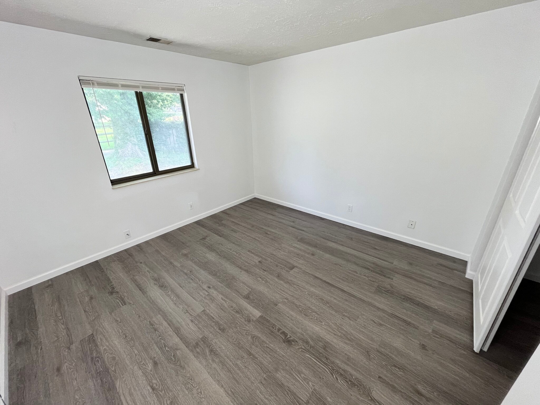 Master Bedroom - 1618 Sutton Ave