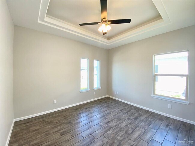 Building Photo - 1908 Summerland Ln