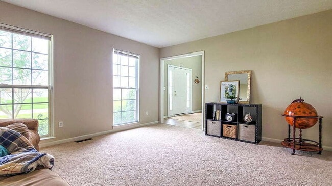 Building Photo - 34835 Cambridge Dr