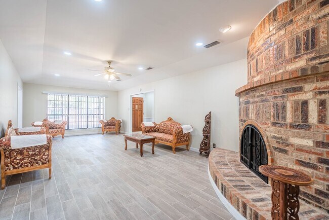 Building Photo - 4503 Westminister Dr