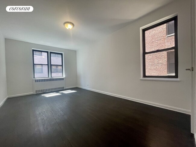 Building Photo - 108/50 71st Ave