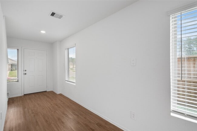 Building Photo - 3034 Twisted Myrtle Dr