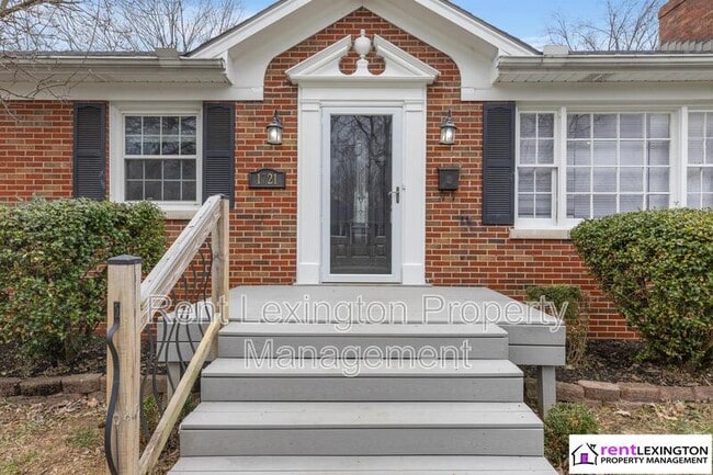 Building Photo - 1721 Albemarle Rd