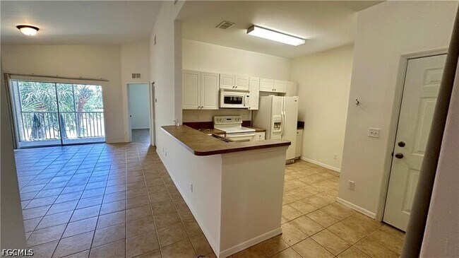 Building Photo - 4299 Bellasol Cir