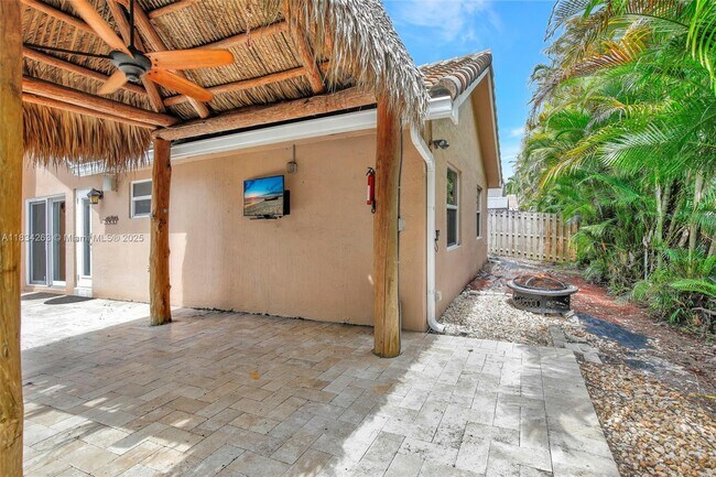 Building Photo - 12486 SW 9th Pl