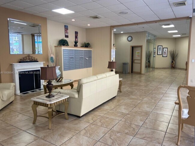 Building Photo - 1801 S Ocean Dr