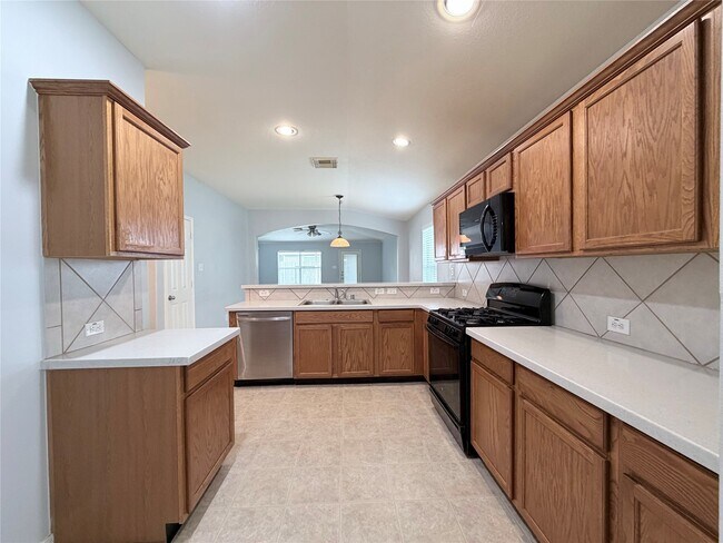 Building Photo - 26435 Marble Falls Bend