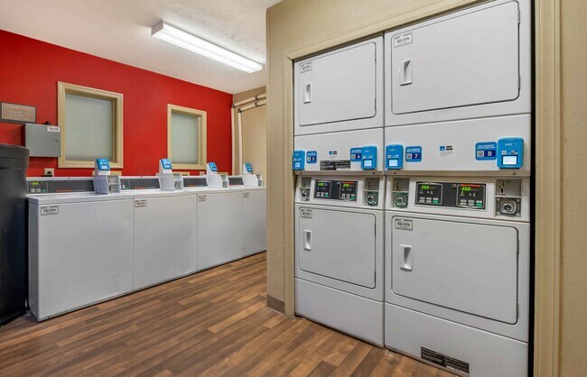 Building Photo - Furnished Studio-Indianapolis - North - Ca...