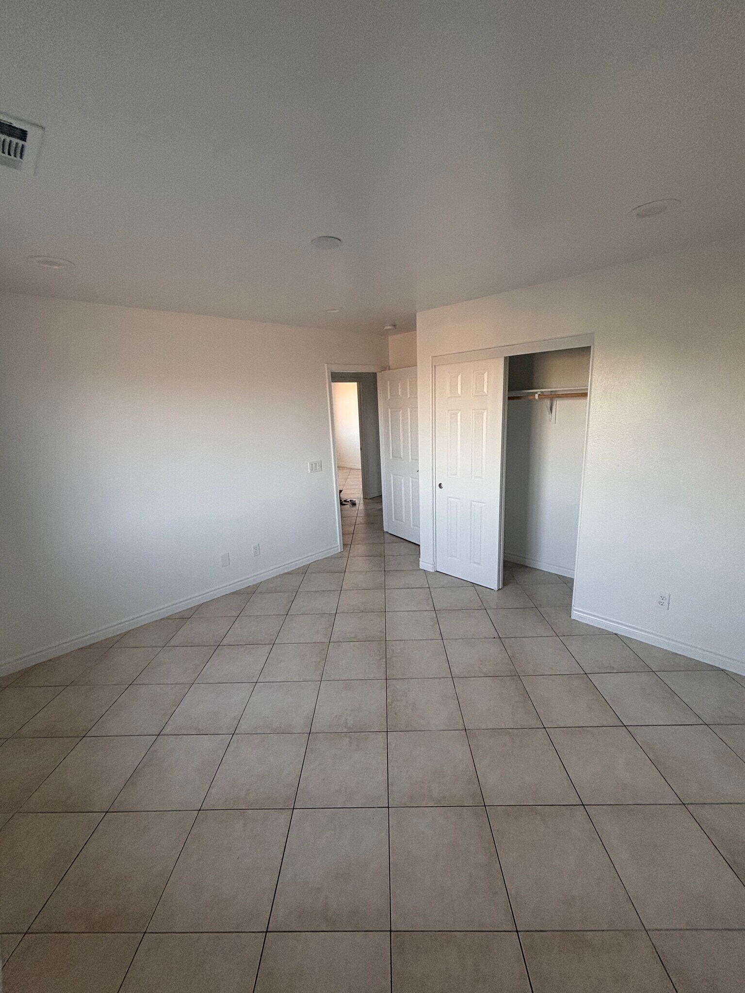 Building Photo - 1137 S Herbert Ave