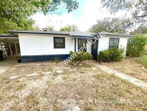 Building Photo - *COMING SOON* NEWLY RENOVATED! 3 Bedroom /...