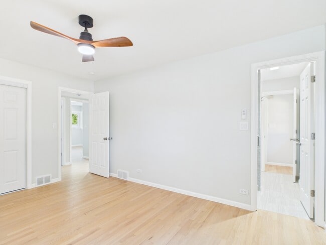 Building Photo - 16712 Elm St