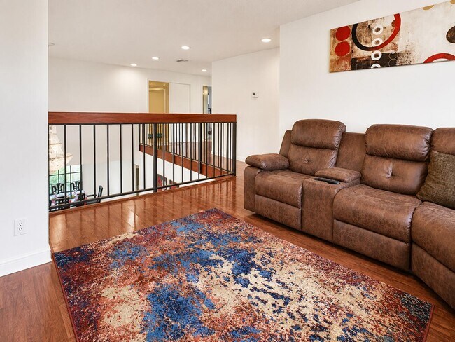 Building Photo - 1710 Shoreside Cir