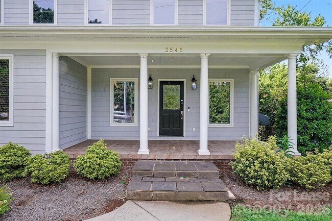 Building Photo - 2545 Rea Rd