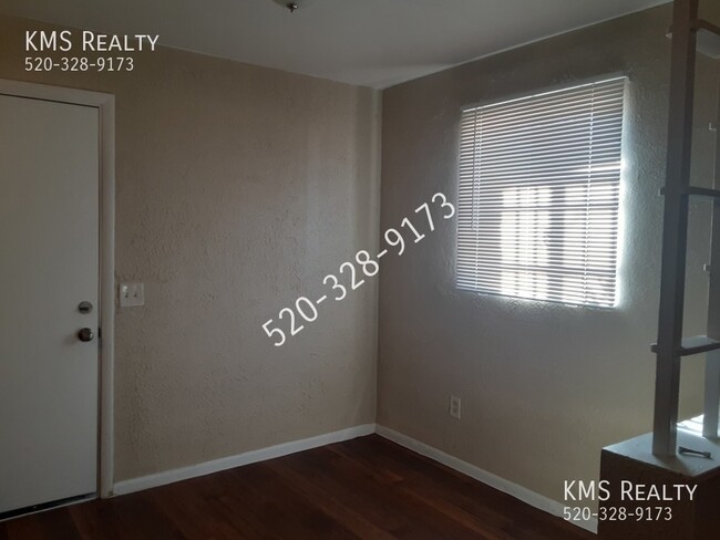 Building Photo - 1 Bed / 1 Bath - OWNER/AGENT