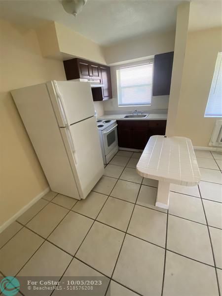 Building Photo - 1030 NW 3rd Ave