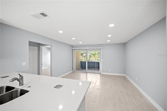 Building Photo - 3453 Clark Rd