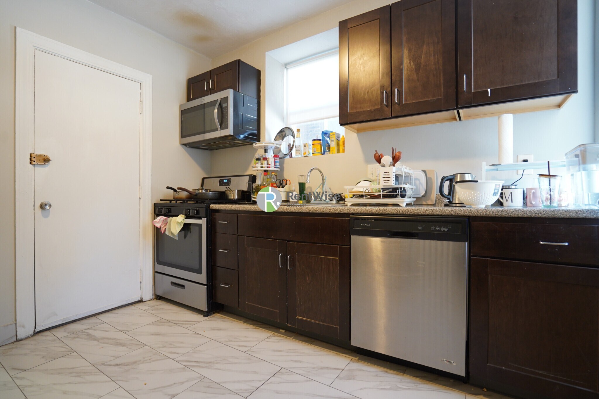 Building Photo - 146 Chiswick Rd