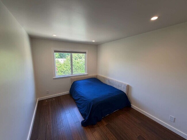 Building Photo - "Charming Walnut Creek Retreat: Spacious 4-Bedroom Home with Elegant Granite Kitchen, Cozy Firepl...