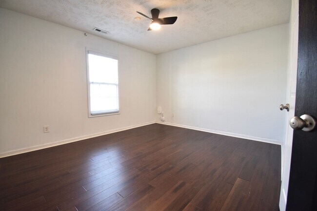 Building Photo - Coming Soon-4 Bedroom 2 Bathroom, Small Pets Considered
