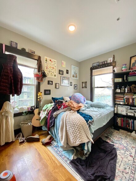 Building Photo - 46 Creighton St