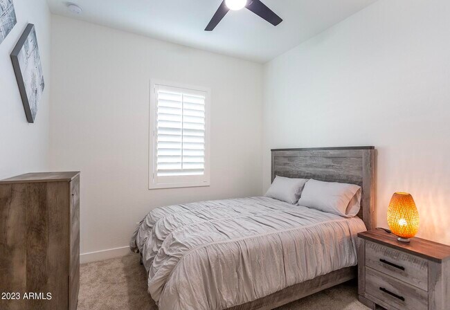 Building Photo - 8543 W Palo Verde Dr