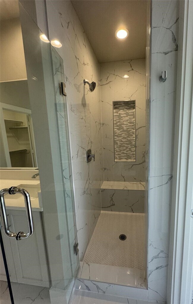 Building Photo - 540 Janisch Rd