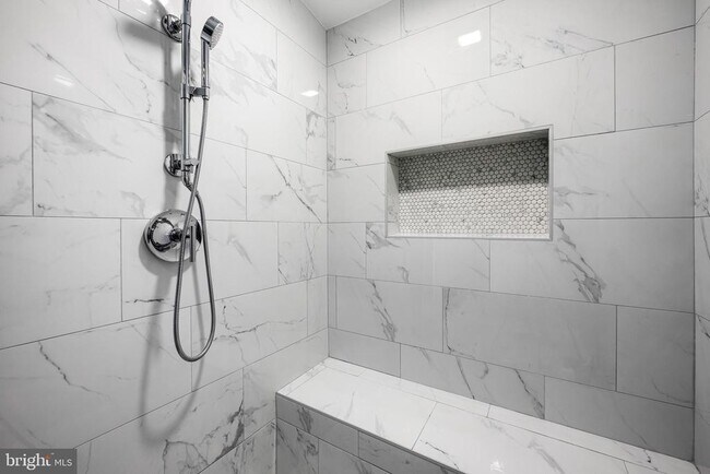 Building Photo - 2614 Lighthouse Ln