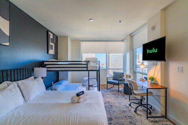 Building Photo - 44 W Monroe St