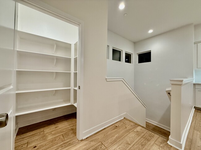 Building Photo - 8315 N Peyton Way