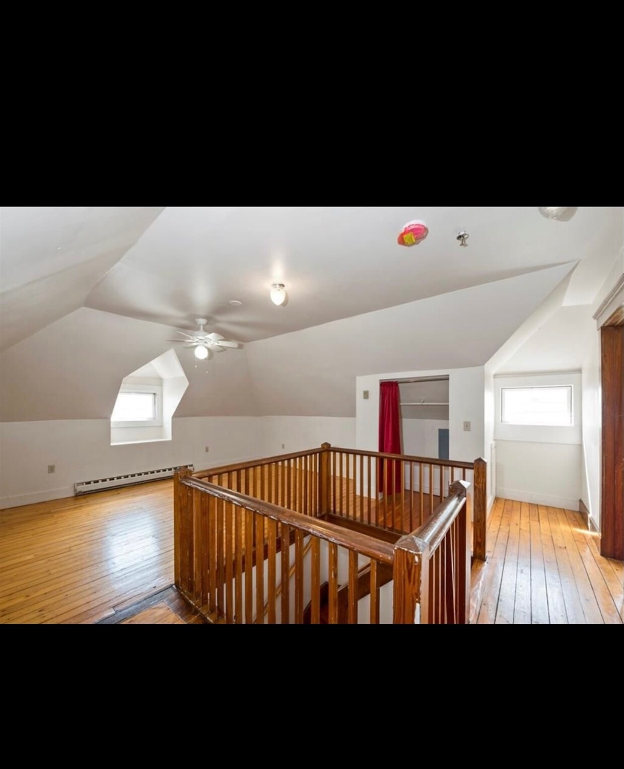Family Room - 40 Grove Ave