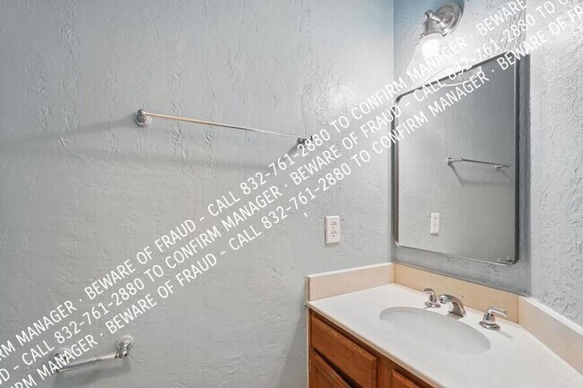 Building Photo - 521 Bent Creek Dr