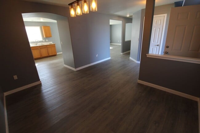 Building Photo - 12605 W 8th Ct