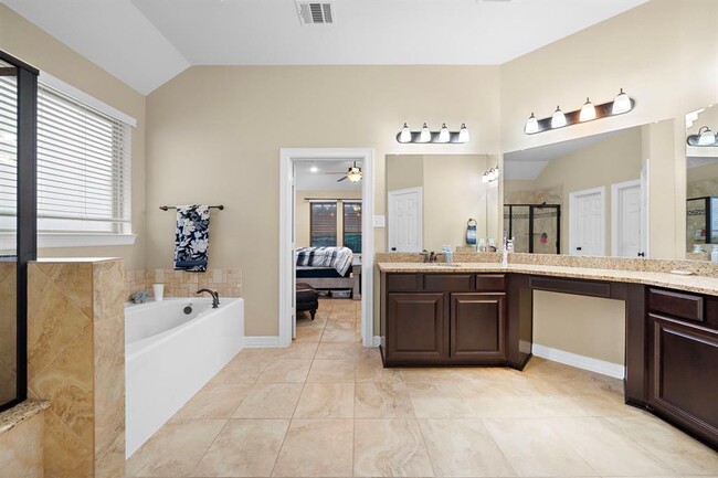 Building Photo - 4711 Salinas Ln