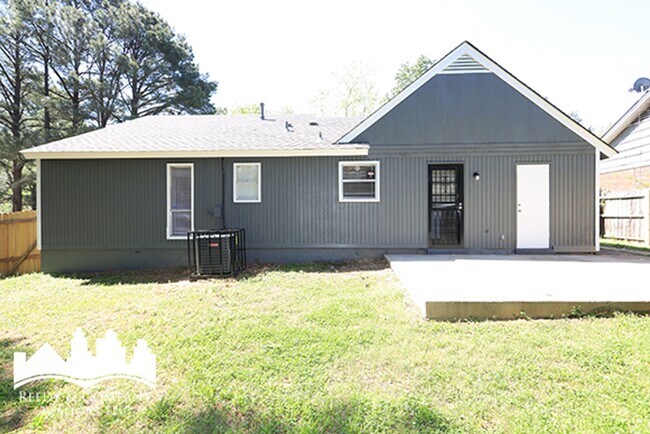 Building Photo - 5104 Corkwood Dr