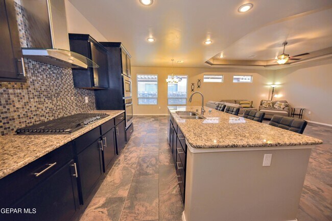 Building Photo - 270 Silver Hill
