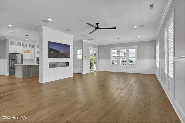 Building Photo - 856 Bedminister Ln
